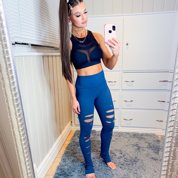 ALO Yoga Pants - SOLD: Alo Yoga Ink Blue Leggings M